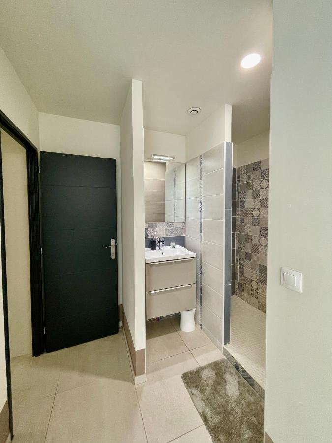 Appartement Souplex Jardin Proche Autoroute, Plages Et Attractions, Wifi - Tv, Calme Bessan Екстериор снимка