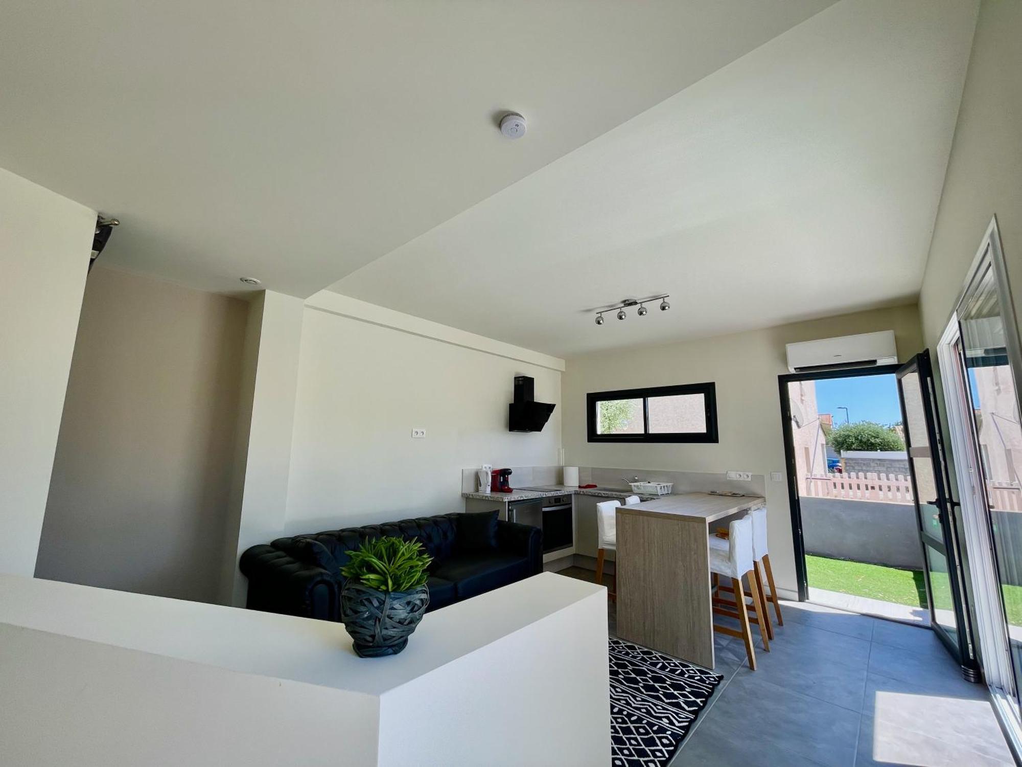 Appartement Souplex Jardin Proche Autoroute, Plages Et Attractions, Wifi - Tv, Calme Bessan Екстериор снимка